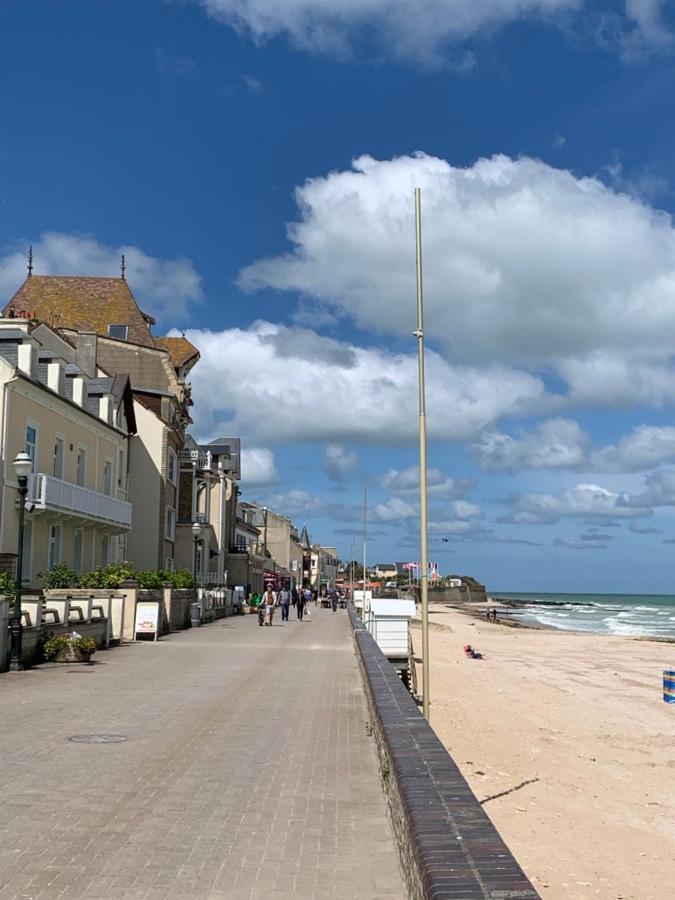 Saint-Aubin-Sur-Mer: Bel Appartement Traversant Kültér fotó