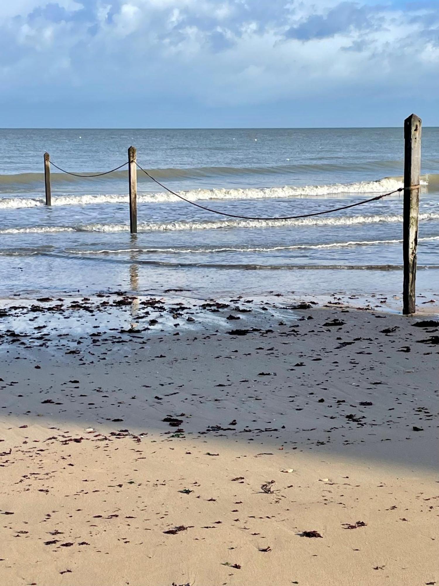 Saint-Aubin-Sur-Mer: Bel Appartement Traversant Kültér fotó